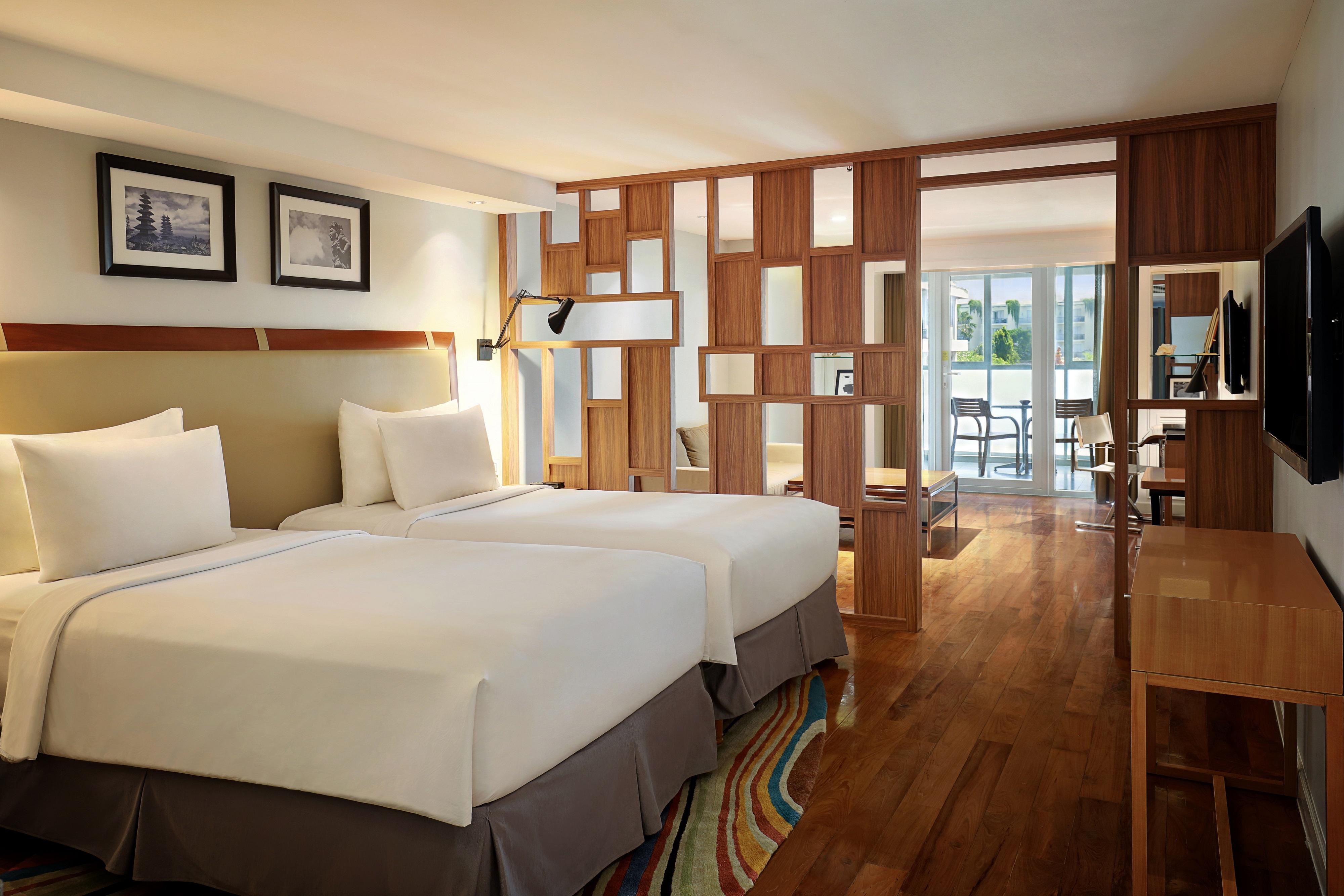 The Kuta Beach Heritage Hotel - Managed By Accor Kuta Lombok Exterior foto Deluxe Room