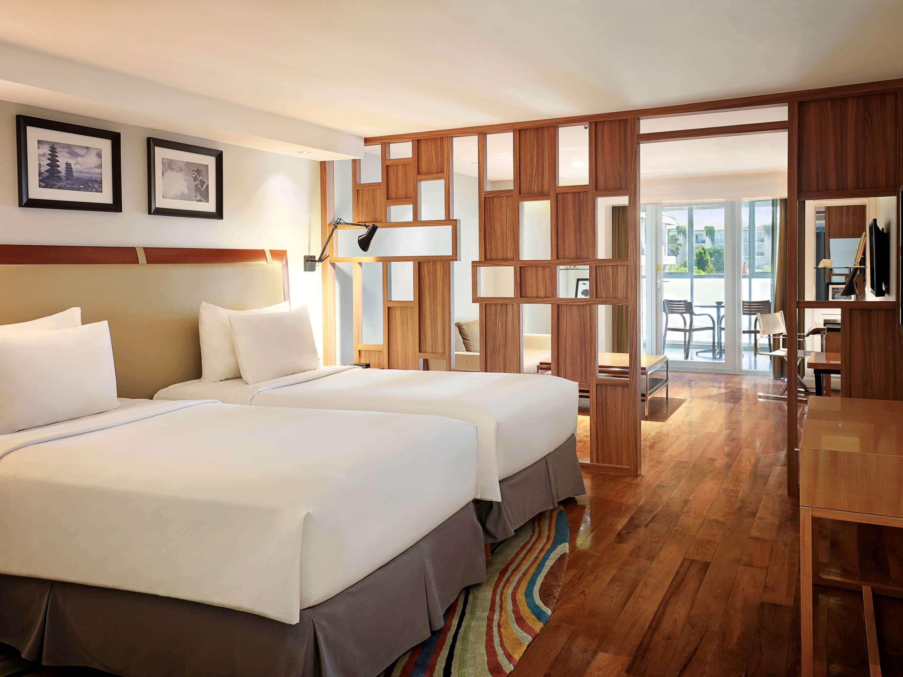 The Kuta Beach Heritage Hotel - Managed By Accor Kuta Lombok Exterior foto Deluxe Room