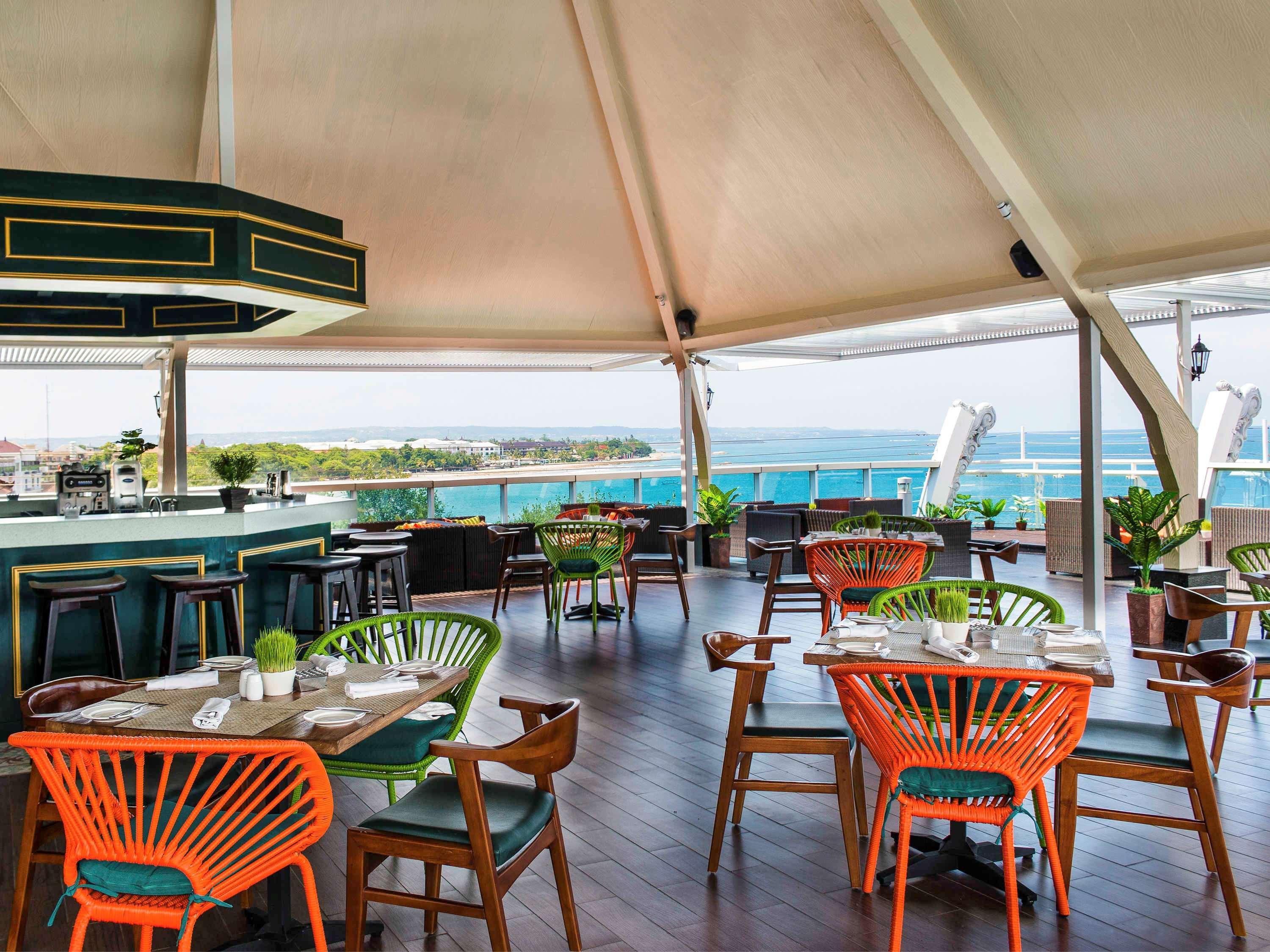 The Kuta Beach Heritage Hotel - Managed By Accor Kuta Lombok Exterior foto The Deck